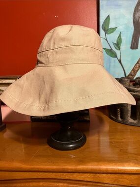 Scala Beige Wide-Brim Bucket Hat Adjustable